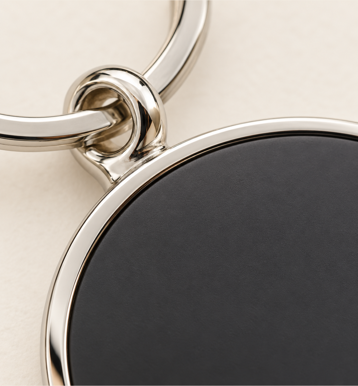 Round Metal Keychain - Black, detail