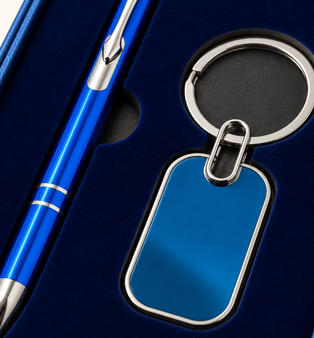 Metal Pen and Keychain Duo - Blue, Detail